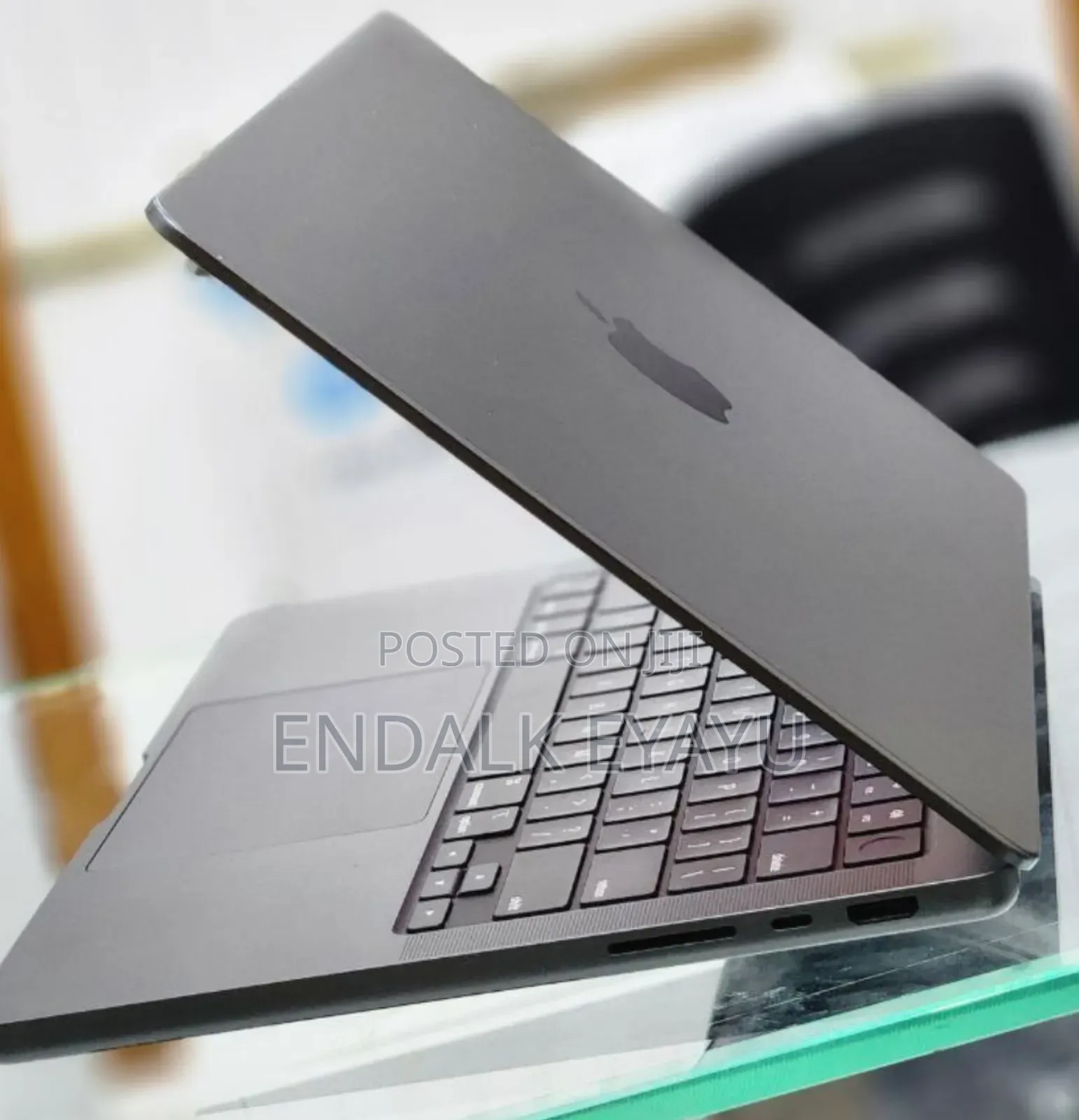 New Apple MacBook Pro 2024 M4 Pro 14-inch 16GB Apple M4 Pro SSD 512GB