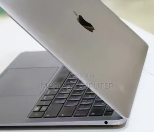 New Laptop Apple MacBook Pro 2019 32GB Intel Core i7 SSD 512GB