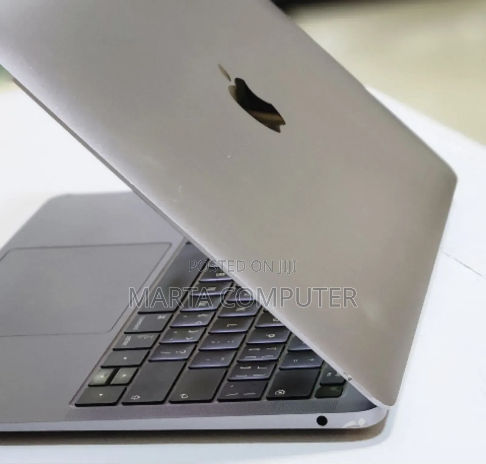 New Laptop Apple MacBook Pro 2019 32GB Intel Core i7 SSD 512GB