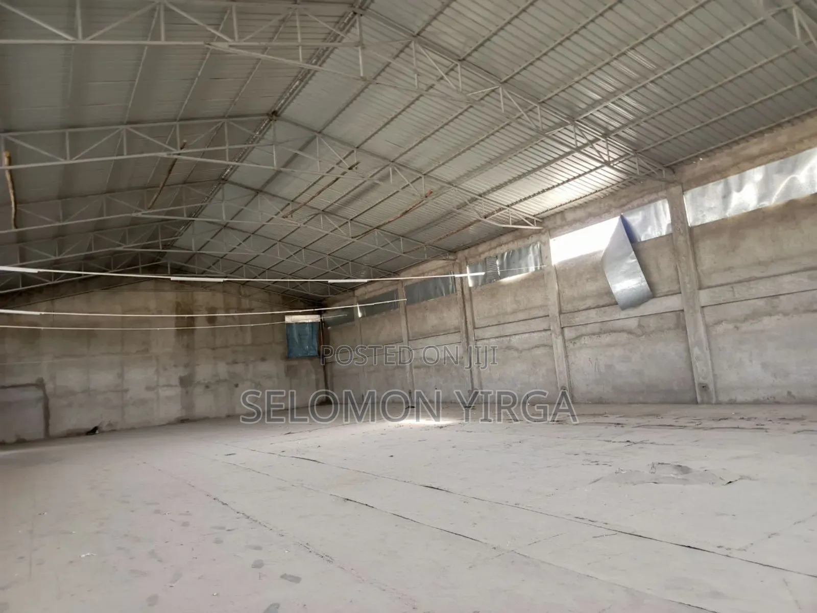 የሚከራይ መጋዘን