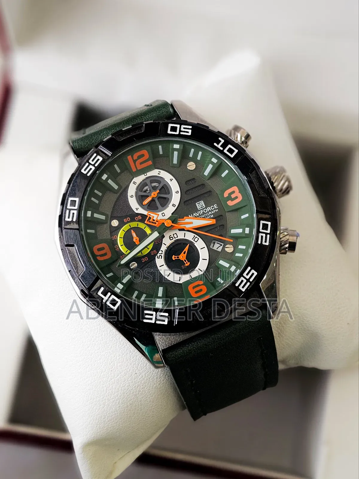 Naviforce Nf8043 Is a Multifunctional Men'stainless Steel Quartz Watch