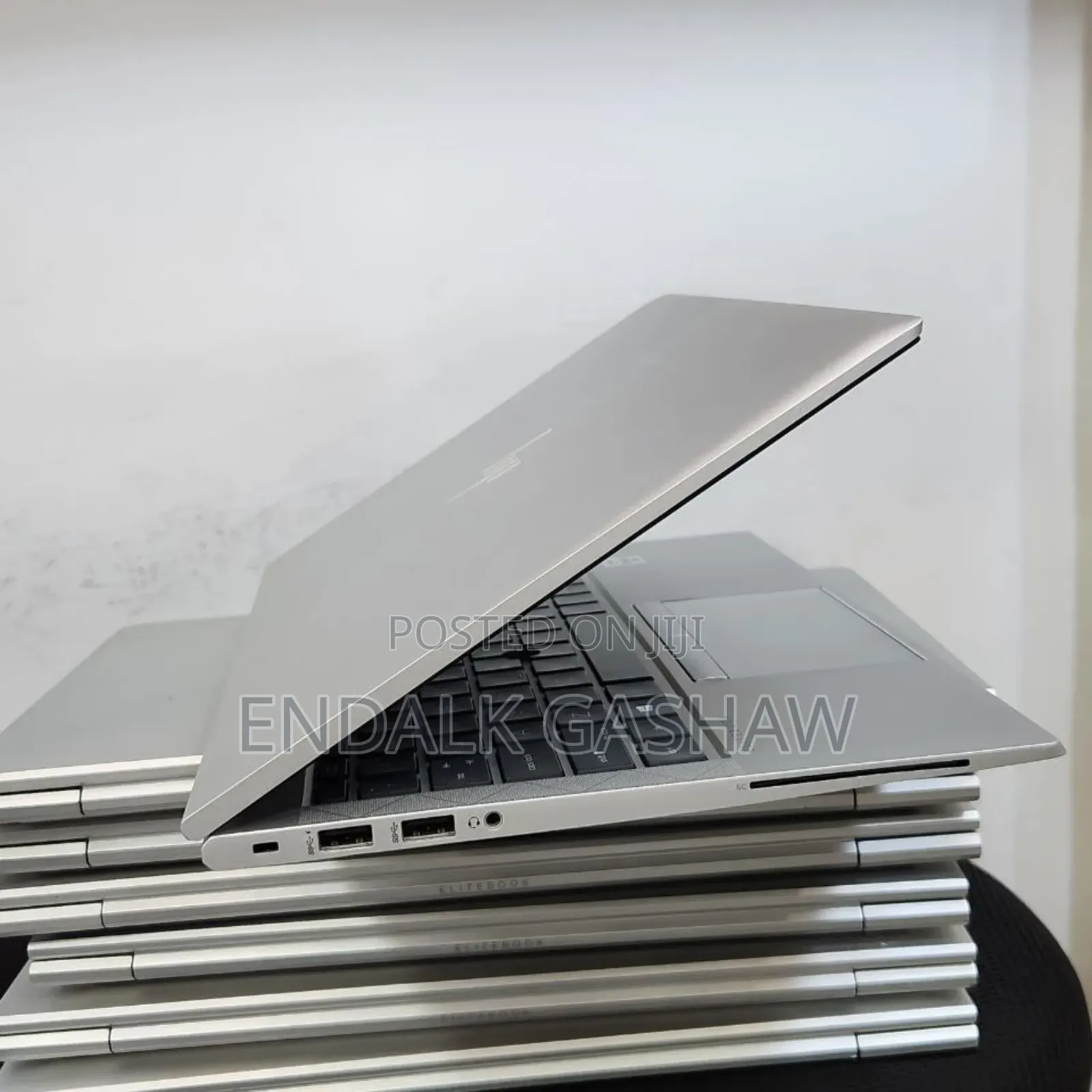 New Laptop HP EliteBook 830 G8 16GB Intel Core i5 SSD 512GB