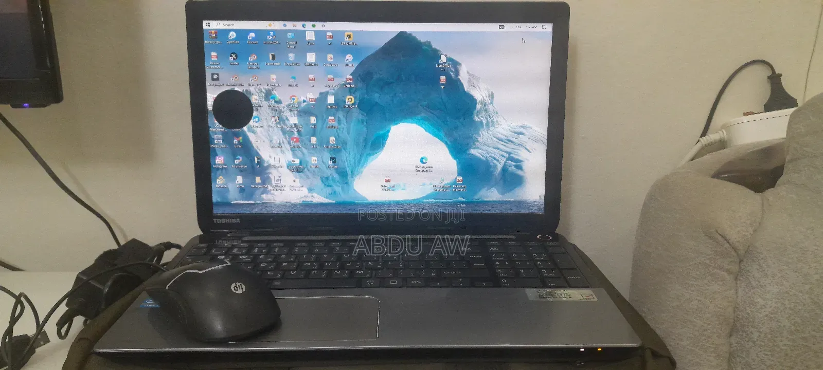 Laptop Toshiba 4GB Intel Core i3 HDD 512GB