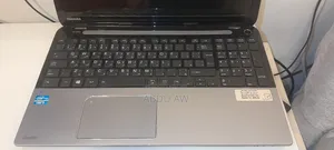 Laptop Toshiba 4GB Intel Core i3 HDD 512GB