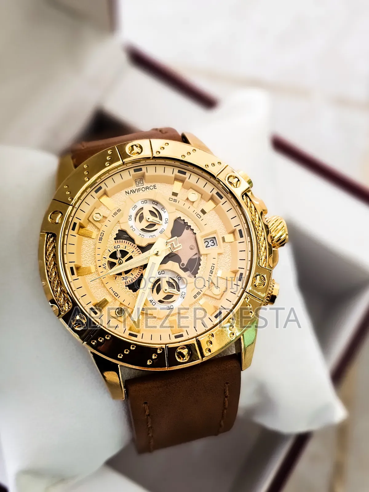 Naviforce Nf8055 Is a Men's Quartz Chronograph Watch Featuring a 47mm