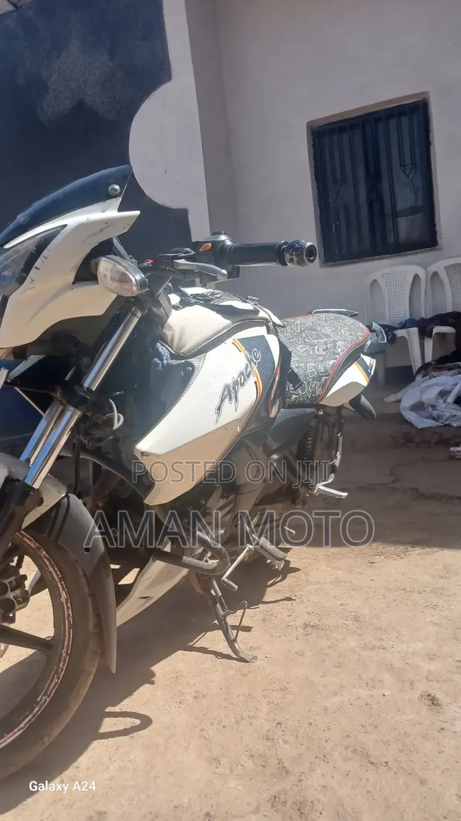 TVS Apache 160 4V 2016 White