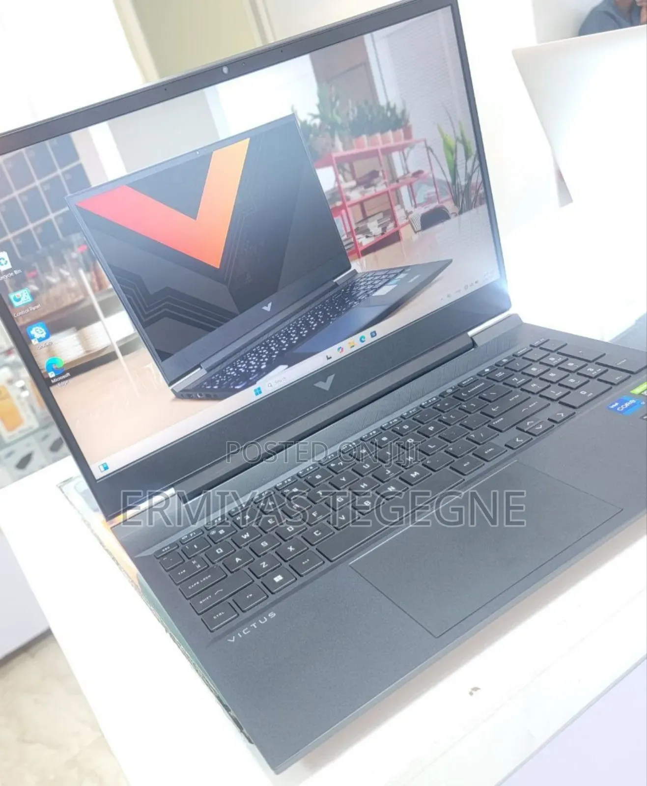 New Laptop HP Victus 15 16GB Intel Core i7 eMMC 512GB