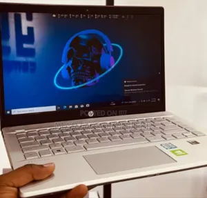 New Laptop HP Pavilion 11 8GB Intel Core i5 SSD 256GB