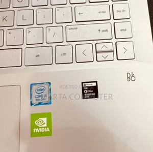 New Laptop HP Pavilion 11 8GB Intel Core i5 SSD 256GB