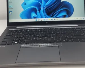 New Laptop HP ZBook Firefly 14 G7 16GB Intel Core i7 SSD 512GB