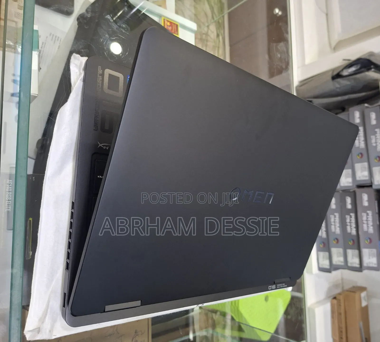 New Laptop HP 16GB Intel Core i7 SSHD (Hybrid) 1T
