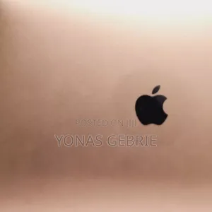 New Laptop Apple MacBook 8GB Intel Core i5 SSD 256GB