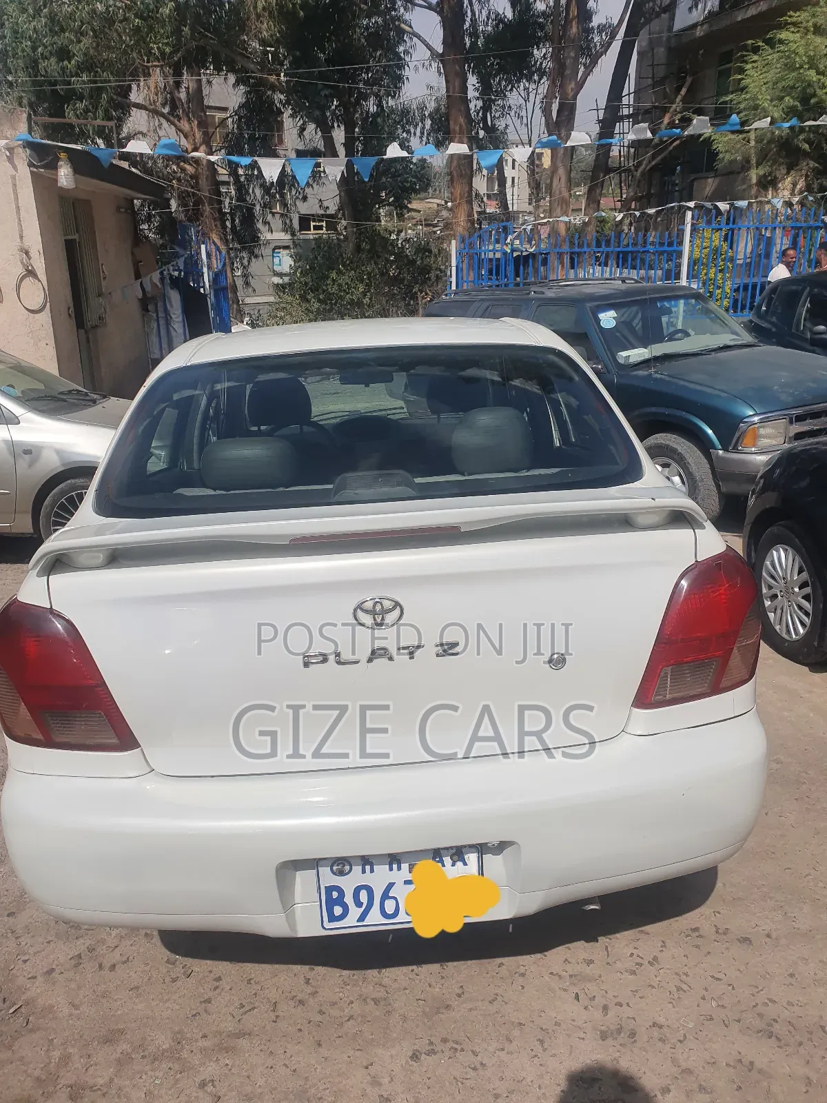 Toyota Platz 2001 White