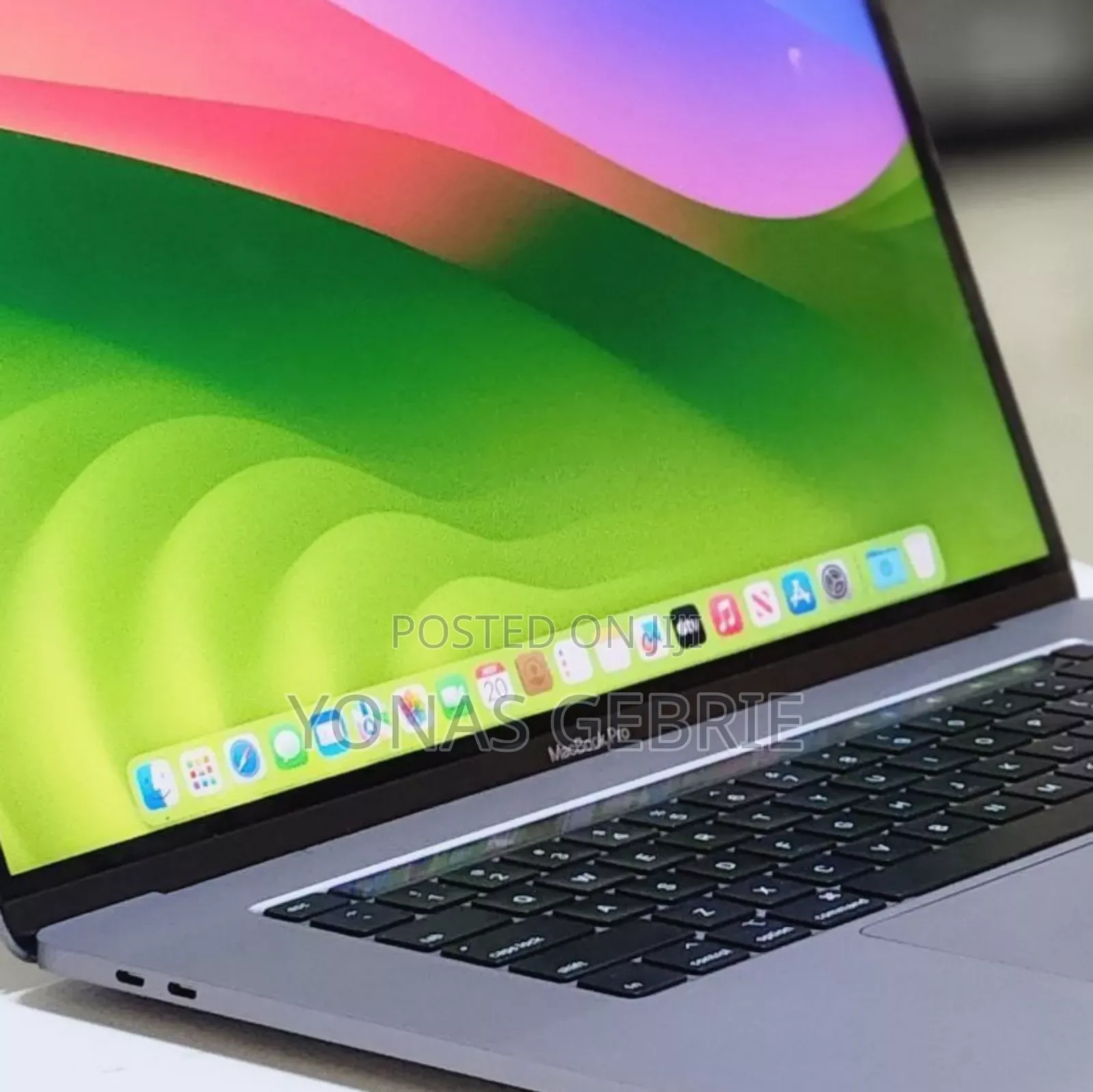 New Laptop Apple MacBook Pro 2019 32GB Intel Core i7 SSD 512GB