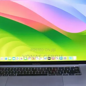 New Laptop Apple MacBook Pro 2019 32GB Intel Core i7 SSD 512GB