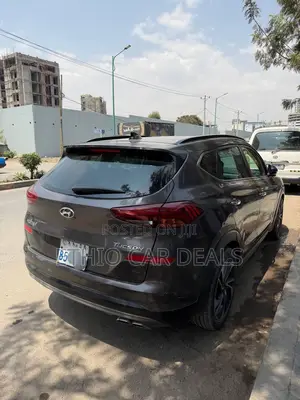Hyundai Tucson SE FWD 2019 Brown