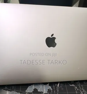 New Laptop Apple MacBook Pro 2020 M1 8GB Apple M1 Pro SSD 256GB