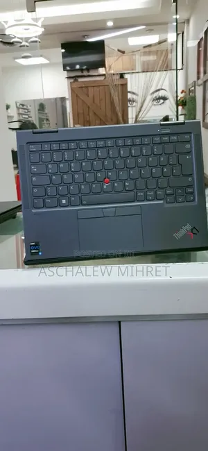 New Laptop Lenovo Thinkpad X1 Yoga 16GB Intel Core i5 SSD 512GB