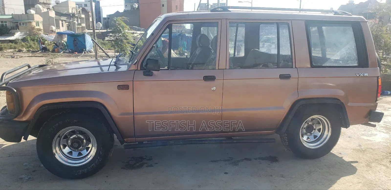 Isuzu Trooper 1986 Gold