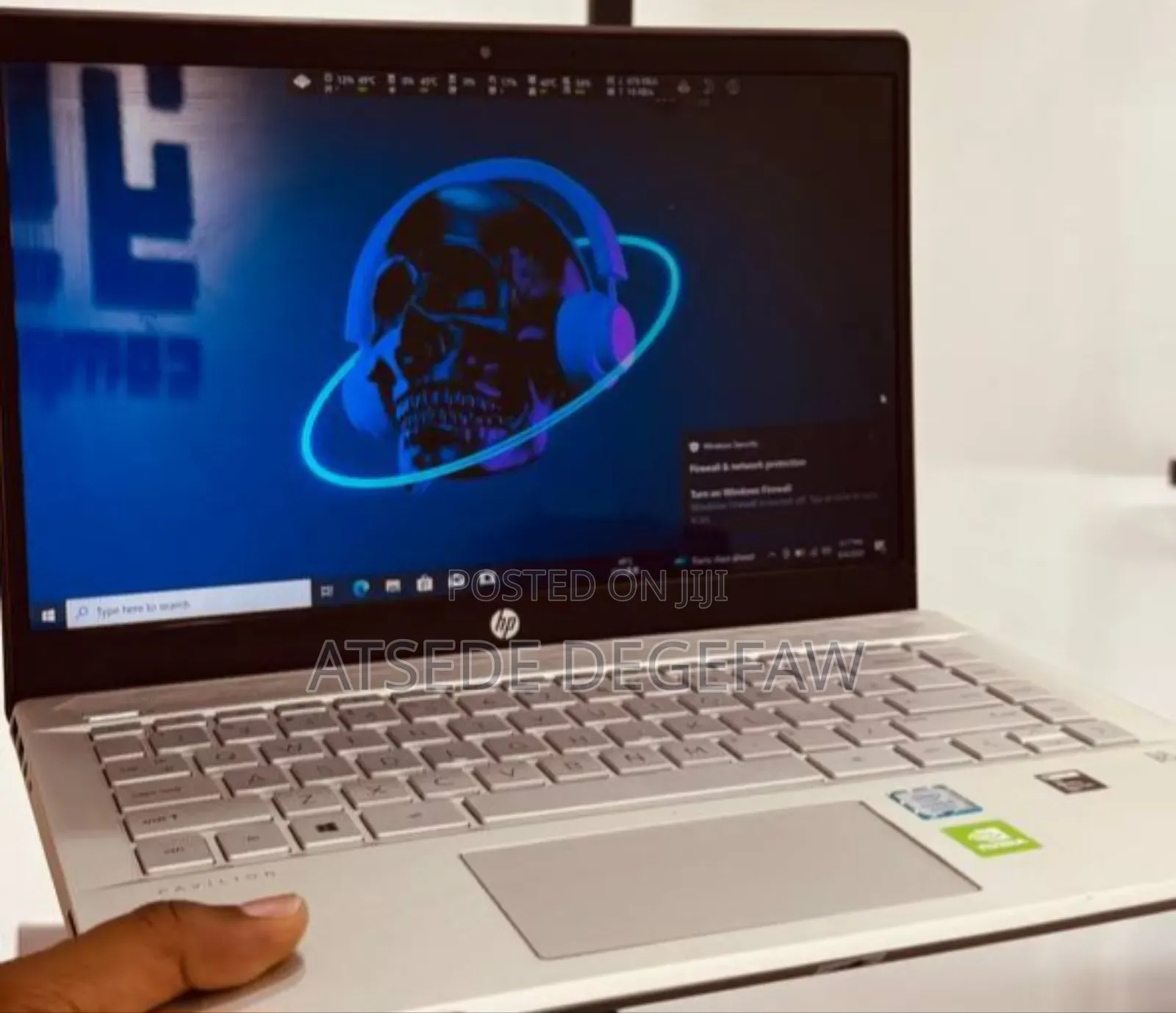 New Laptop HP Pavilion 15 8GB Intel Core i5 SSD 256GB