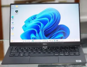 New Laptop Dell XPS 13 8GB Intel Core i7 SSD 512GB