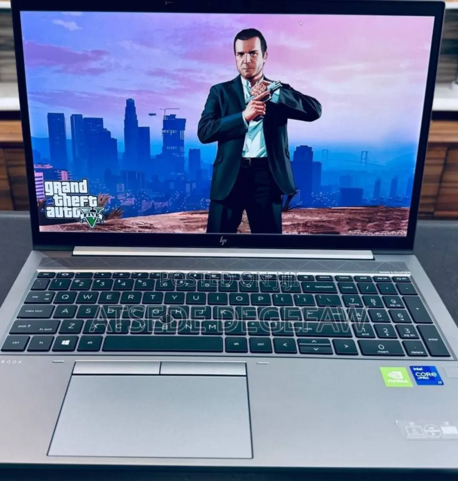 New Laptop HP ZBook Firefly G8 16GB Intel Core i7 SSD 512GB