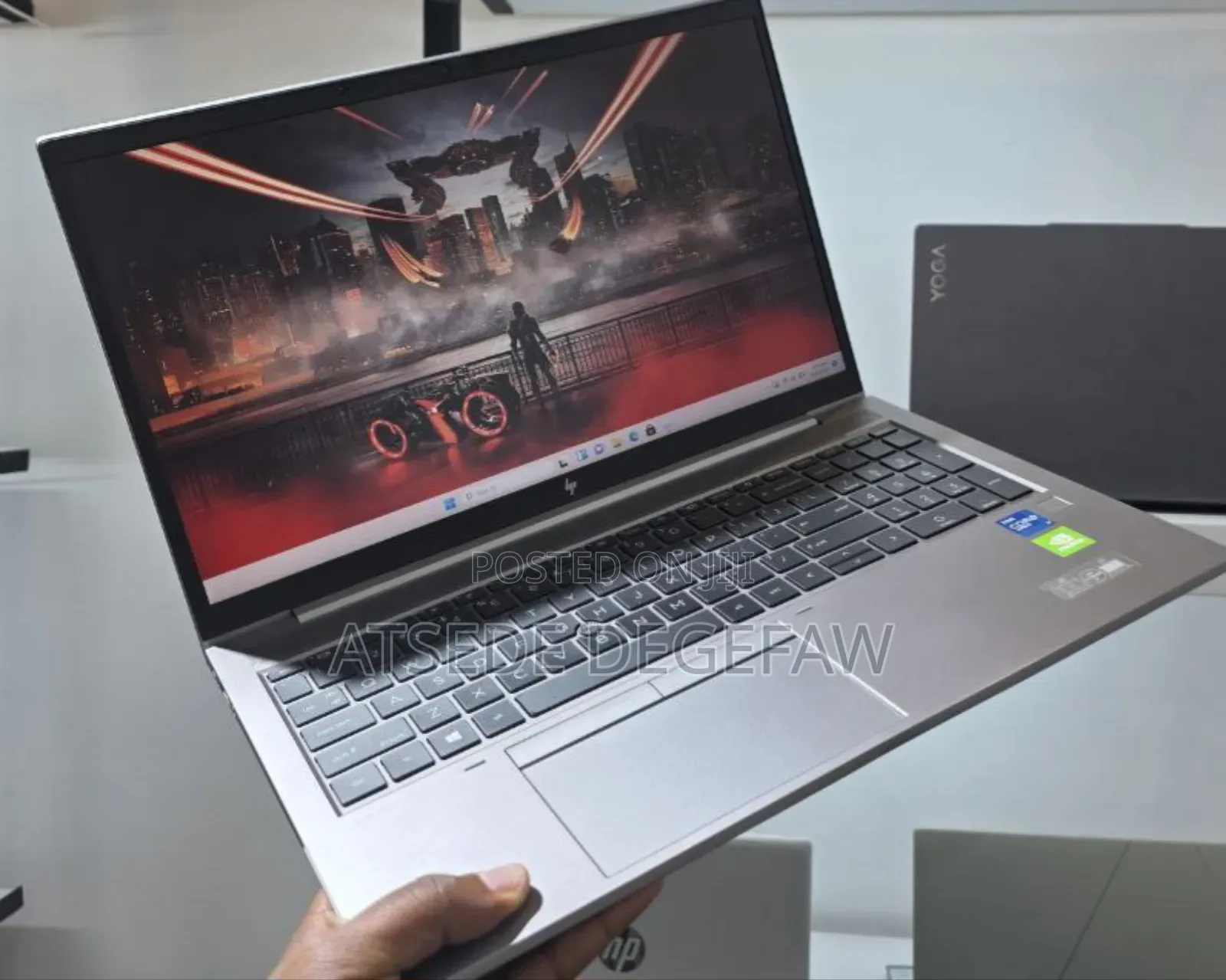 New Laptop HP ZBook Firefly G8 16GB Intel Core i7 SSD 512GB