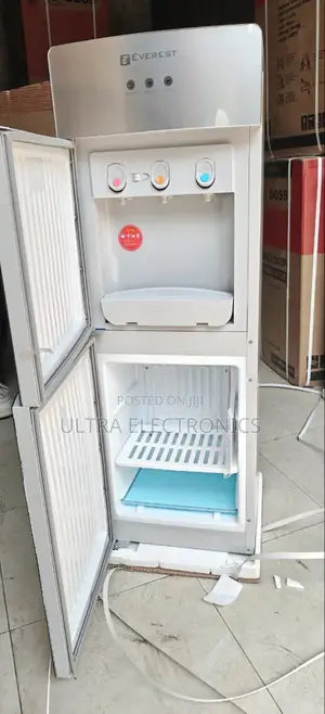 Everest Brand Water Dispenser Featuring a Built-in Refrigerator