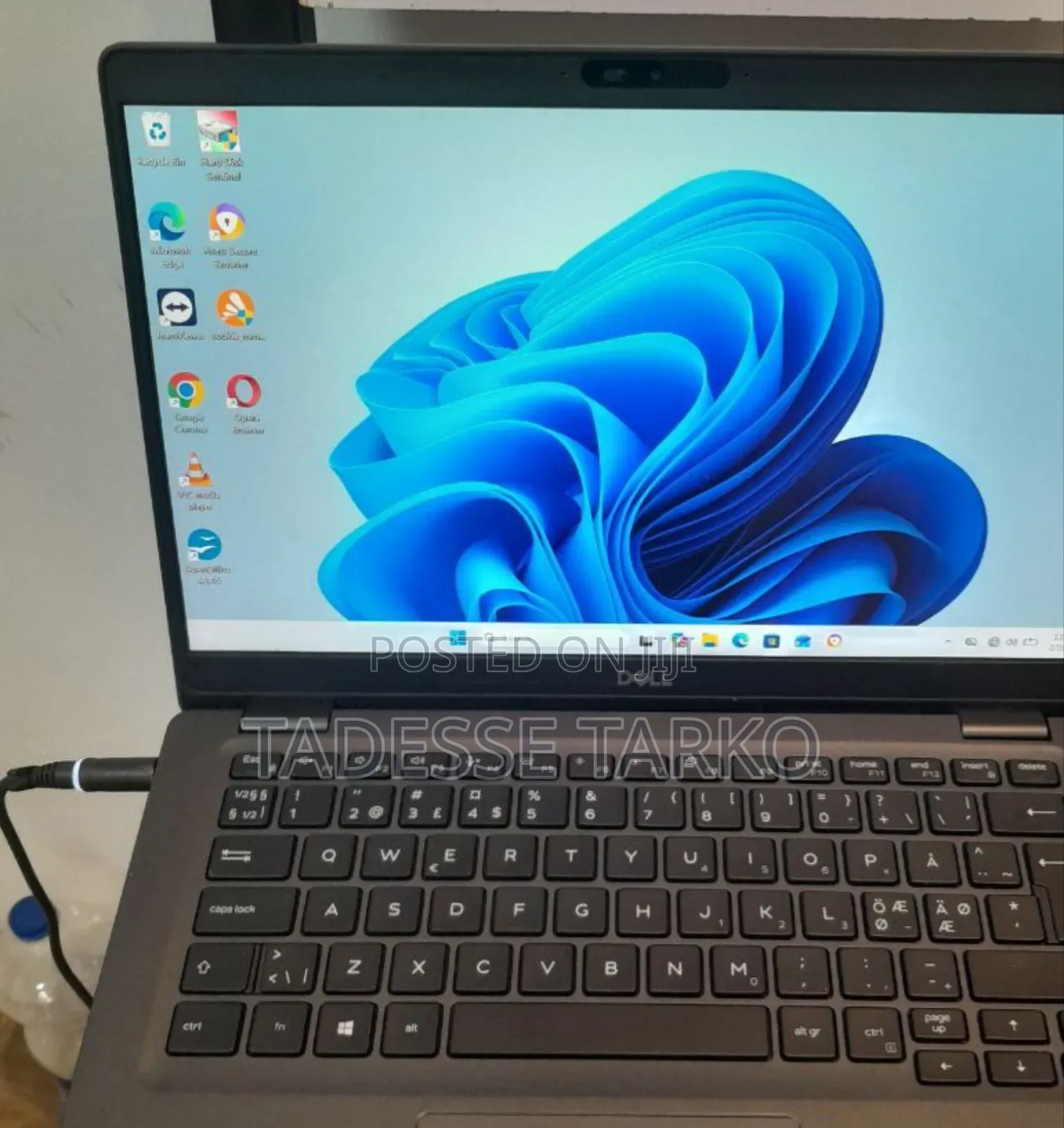 New Laptop Dell Latitude 5300 8GB Intel Core i5 SSD 256GB