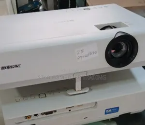 Sony Projector VPL-Dx102