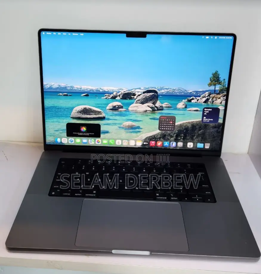 New Laptop Apple MacBook Pro M1 16GB Apple M1 Pro SSD 512GB