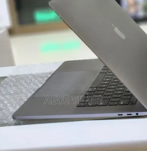 New Laptop Apple MacBook Pro 2019 32GB Intel Core i7 SSD 512GB