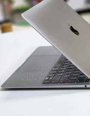 New Laptop Apple MacBook Pro 2019 32GB Intel Core i7 SSD 512GB