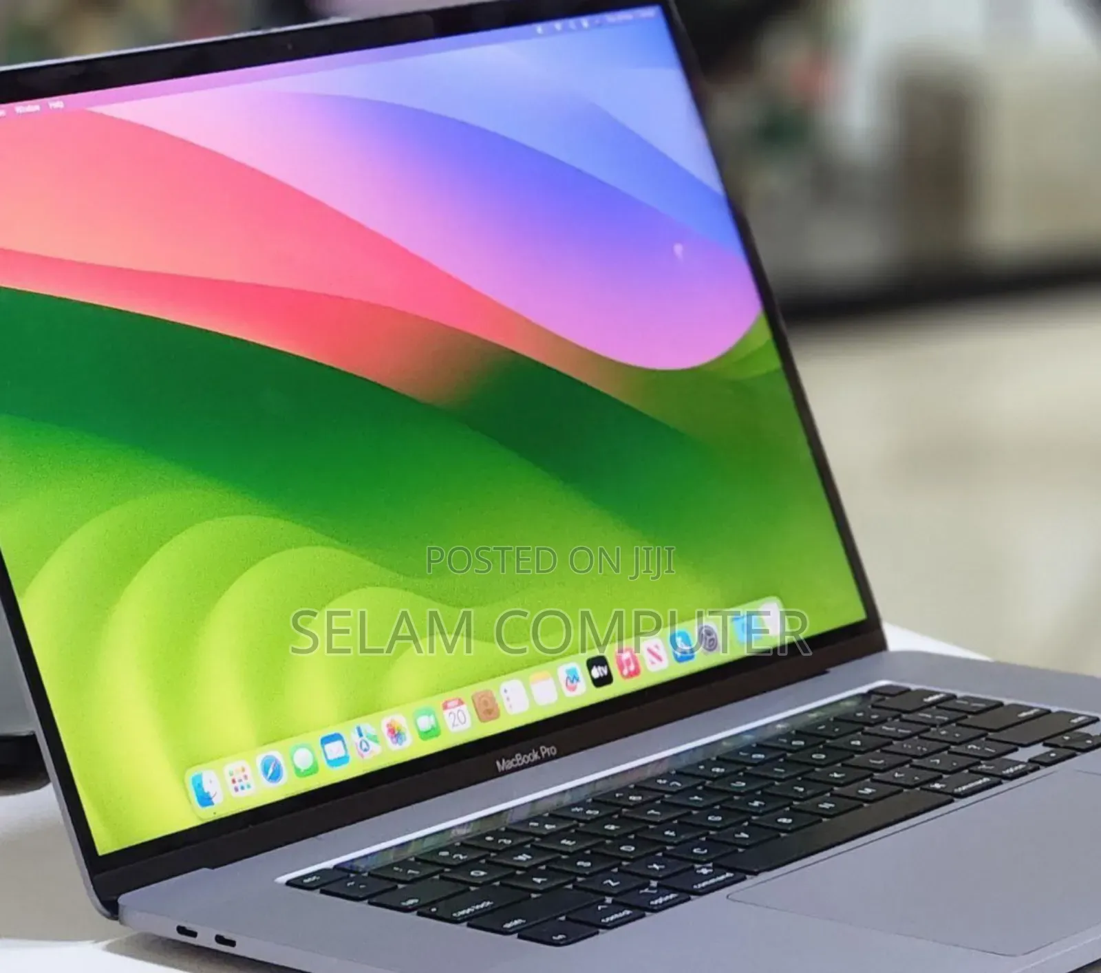 New Laptop Apple MacBook Pro 2019 32GB Intel Core i7 SSD 512GB