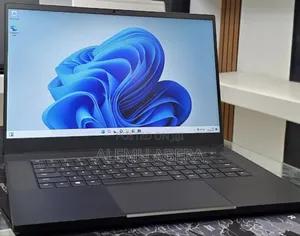 New Laptop Razer Blade 16GB Intel Core i7 SSD 512GB