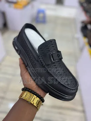 New Arrival Rushine Casual Fashion Shoes Made in Vietnam