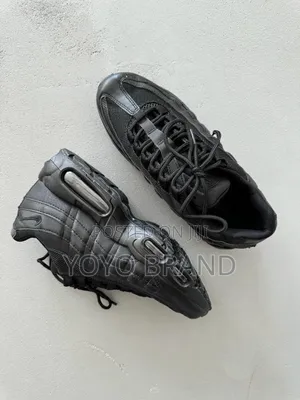 Nike Air Max 95 ’’Triple Black’’Unisex Fashion Sneaker