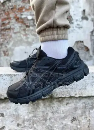Asics Gel-Kahana 8 ’’Triple Black’’Unisex Fasshion Sneaker