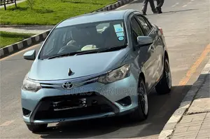 Toyota Yaris 2014 Blue