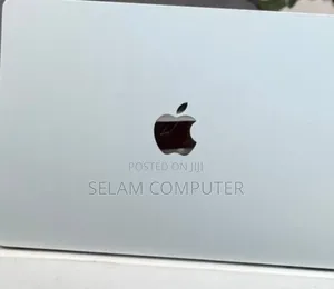 New Laptop Apple MacBook Air 2024 M3 13-inch 16GB Apple M3 SSD 256GB