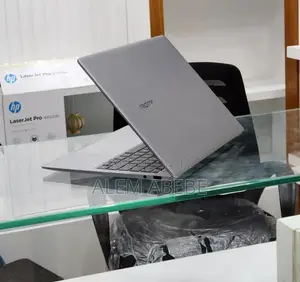 New Laptop 8GB Intel Core i5 SSD 512GB