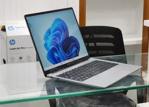 New Laptop 8GB Intel Core i5 SSD 512GB