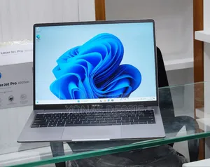 New Laptop 8GB Intel Core i5 SSD 512GB