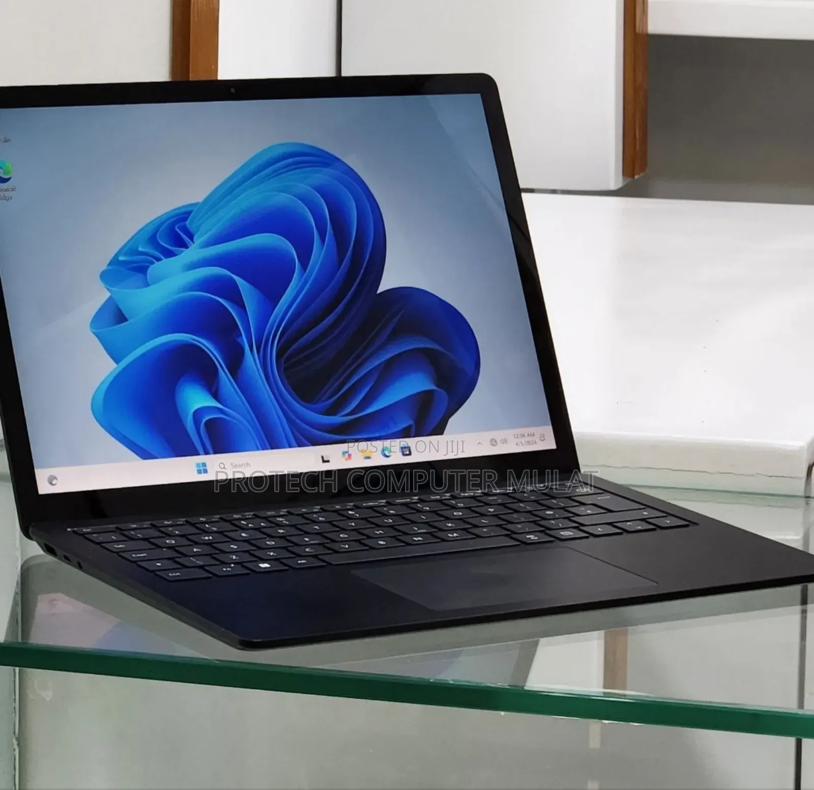 New Laptop Microsoft Surface Laptop 4 16GB Intel Core i7 SSD 512GB