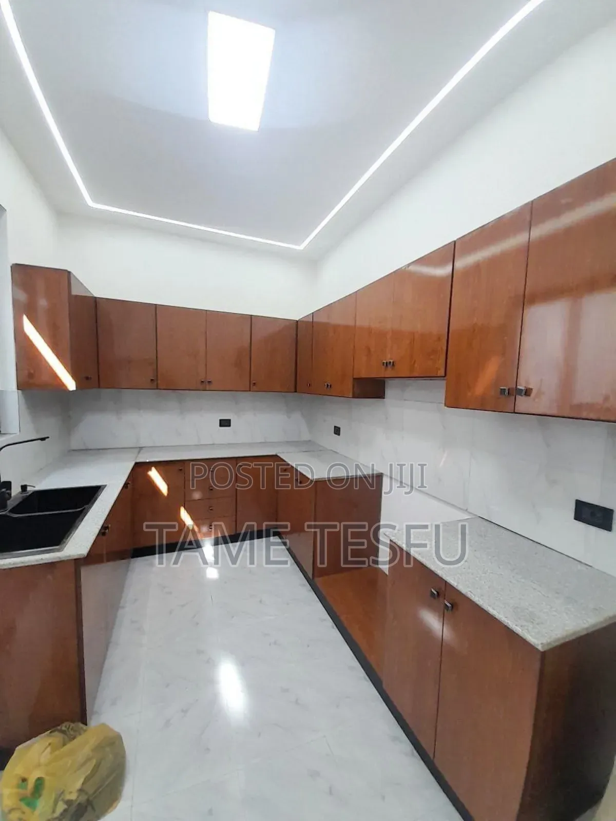 Furnished 3bdrm Villa in Hayat Zone, Bole for sale