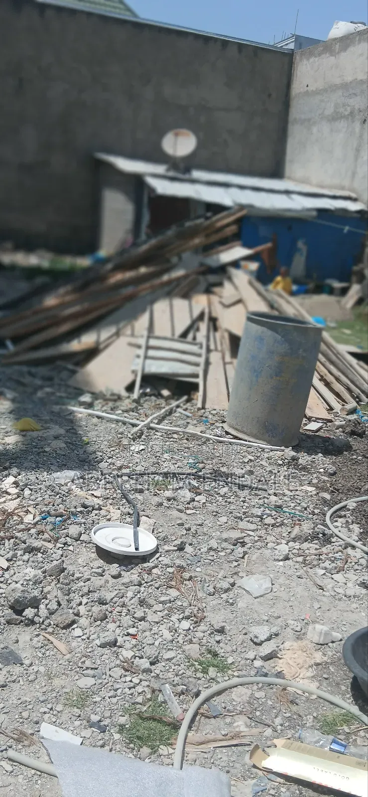 2bdrm House in ለሚ ኩራ, Yeka for sale