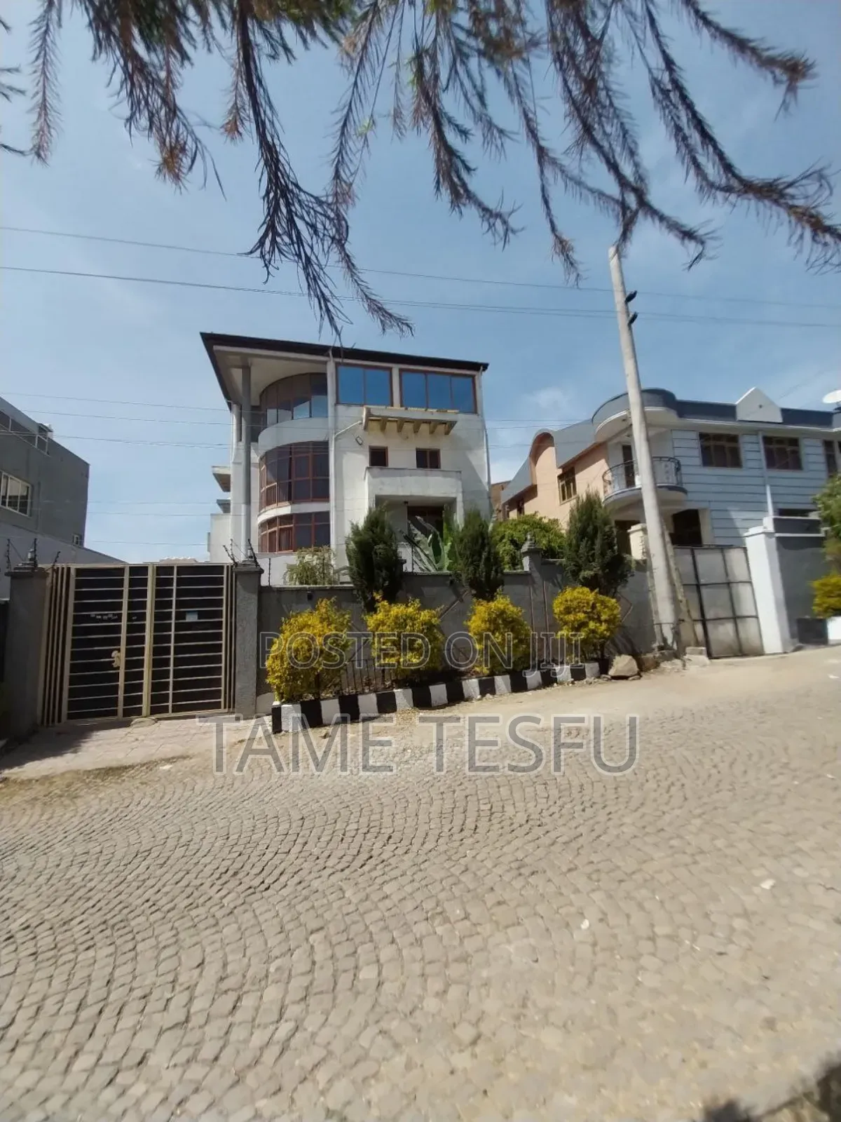 Furnished 8bdrm House in ኪዳን ምህረት, Yeka for sale