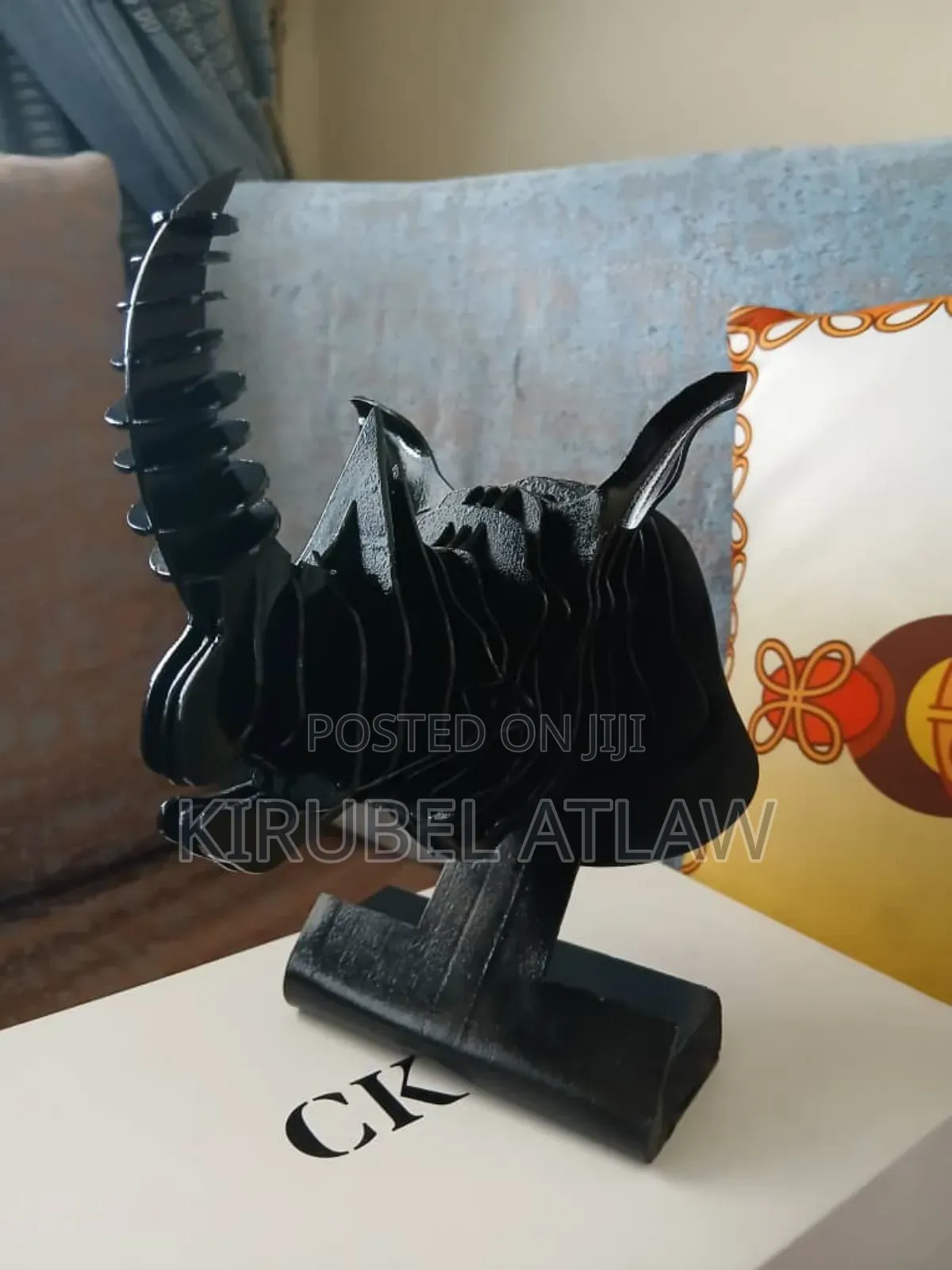 Rhino አዉራሪስ