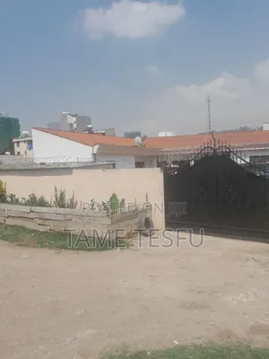 Furnished 3bdrm Villa in ሀያት, Bole for sale