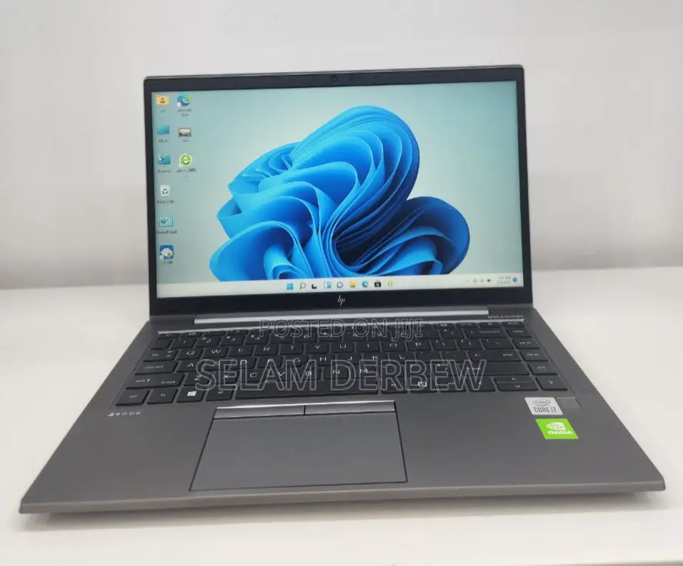New Laptop HP ZBook Firefly 14 G7 16GB Intel Core i7 SSD 512GB